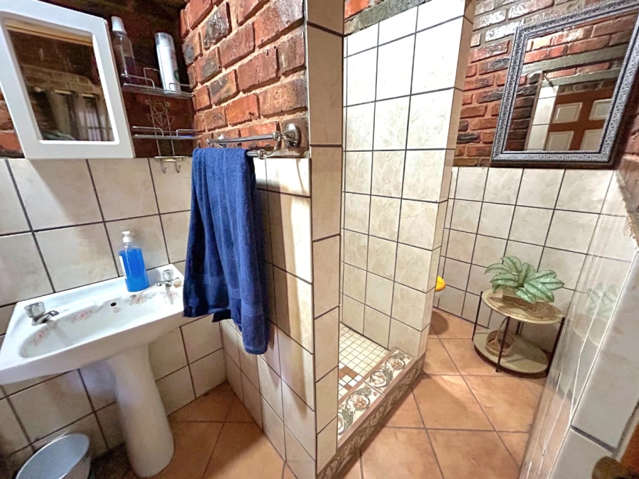6 Bedroom Property for Sale in Brits North West